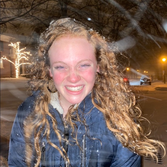 Meet your Posher, Fiona - Picture 2 of 6